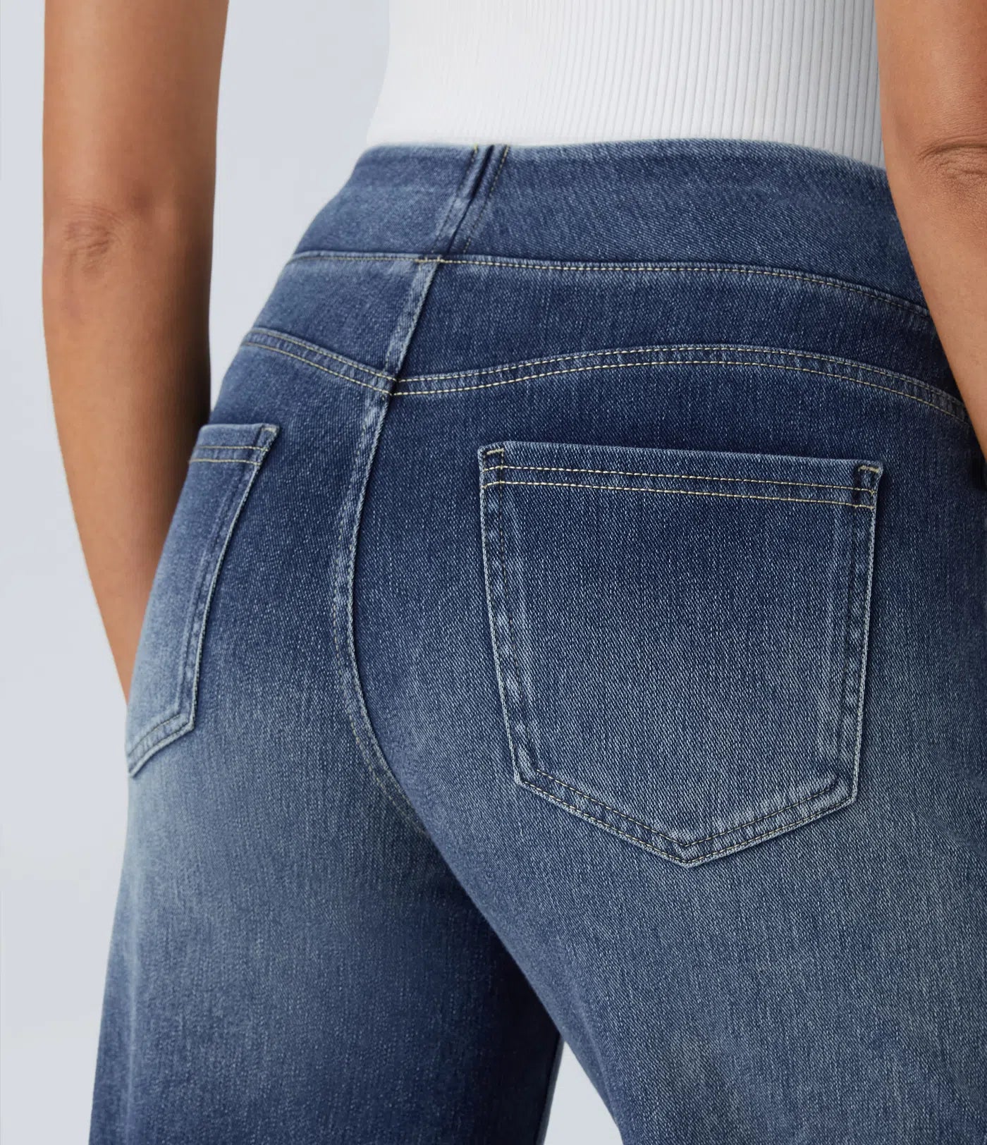 Elastische broek met hoge taille